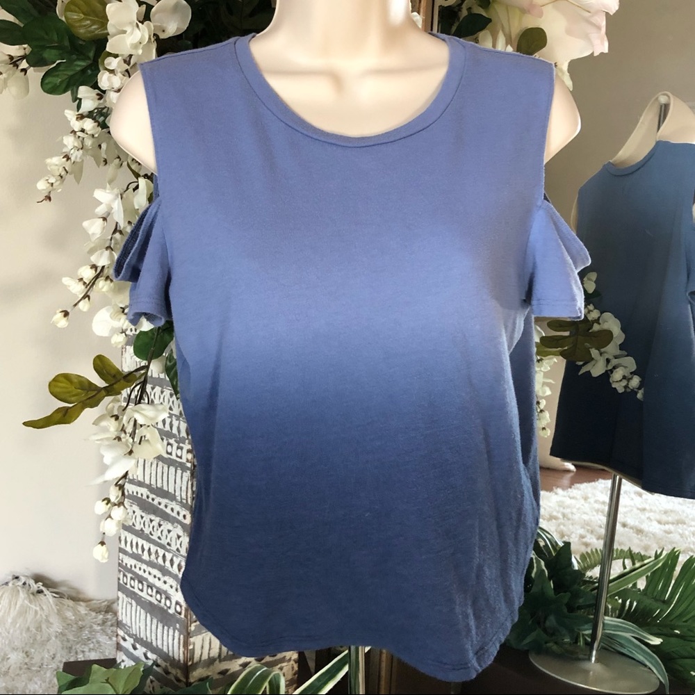 Hollister Cold Shoulder Ombré Crop Tee